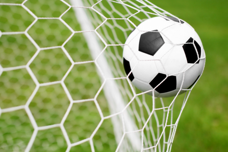 Európai Futballtájkép: A Kontinens Labdarúgásának Színes Palettája

Az európai futball világában mindig történik valami izgalmas. A kontinens szívében pulzáló ligák, a szenvedélyes drukkerek és a történelmi rivalizálások mind hozzájárulnak ahhoz a varázsl