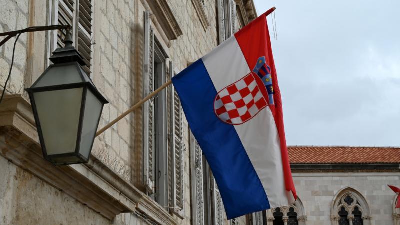 A horvát hatóságok legfrissebb tájékoztatása szerint ebben az időszakban érdemes elkerülniük a magyar turistáknak az ország legismertebb turisztikai helyszíneit. - Pénzcentrum